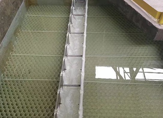 如何選購到性價比高的食品污水處理設(shè)備，專業(yè)廠商為您解答！02
